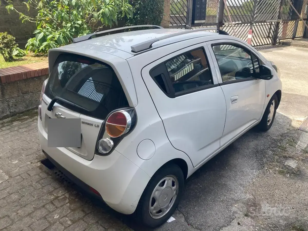 Usata Chevrolet Spark 68 CV (50 kW) 2010 Bianco Utilitaria