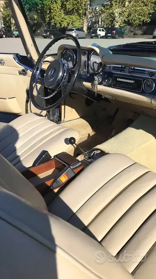 Usata Mercedes 230 1960 Blu Cabrio