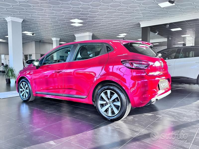 Usata Renault Clio V Equilibre 91 CV (66 kW) 2023 Rosso Berlina