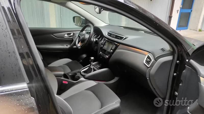 Usata Nissan Qashqai Tekna 116 CV (85 kW) 2019 Nero SUV