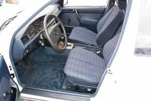 Usata Mercedes 190 122 CV (89 kW) 1989 Bianco Berlina