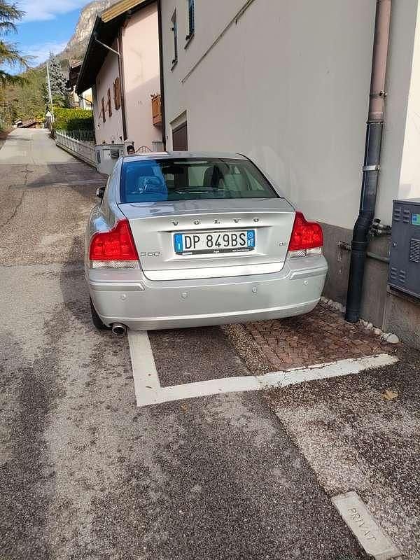 Usata Volvo S60 Kinetic 163 CV (119 kW) 2008 Argento Berlina