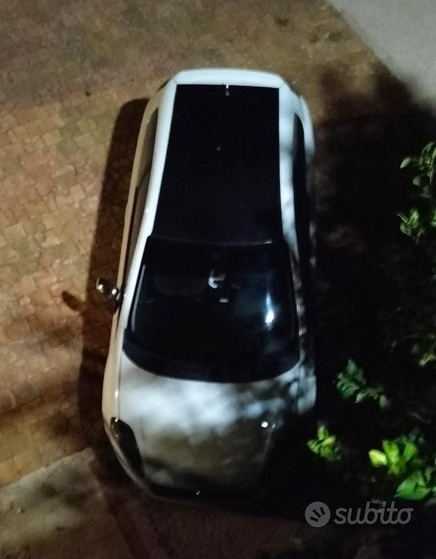 Usata Fiat Grande Punto Abarth 75 CV (55 kW) 2006 Bianco Utilitaria