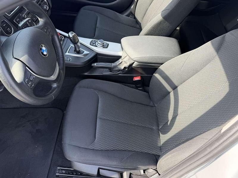 Usata BMW 116 Advantage 116 CV (85 kW) 2015 Argento Utilitaria