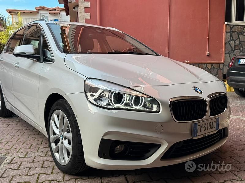 Usata BMW 216 Active Tourer Luxury Line 116 CV (85 kW) 2017 Bianco Monovolume