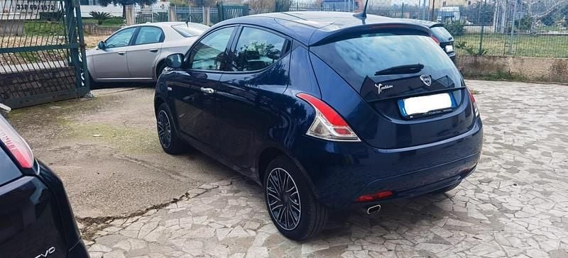 Usata Lancia Ypsilon S 69 CV (50 kW) 2022 Blu Utilitaria