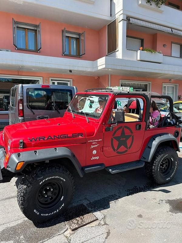 Usata Jeep Wrangler 2001 Rosso SUV