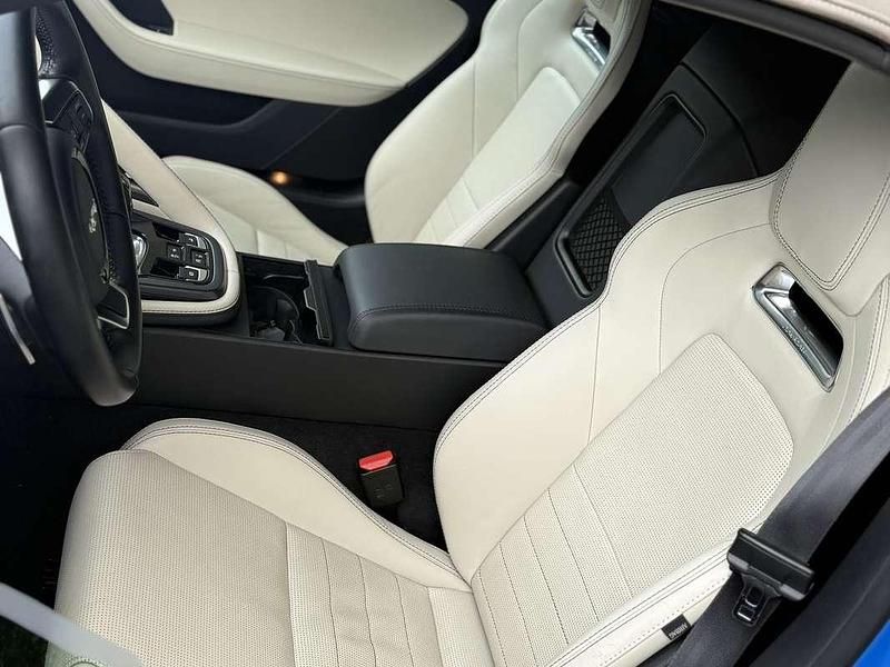 Usata Jaguar F-Type R-Dynamic 340 CV (250 kW) 2019 Blu/azzurro Cabrio