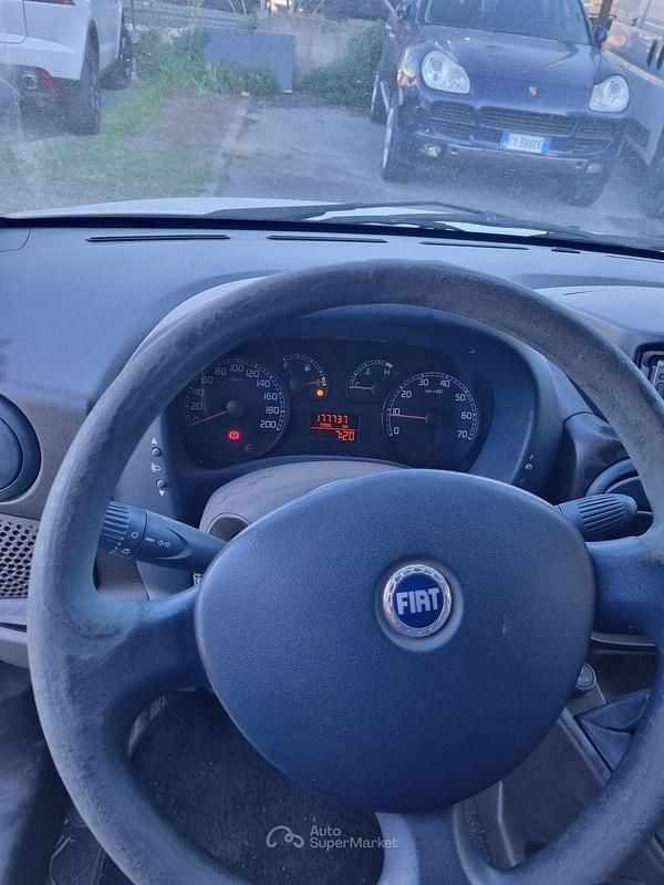 Usata Fiat Doblò 105 CV (77 kW) 2004 Monovolume