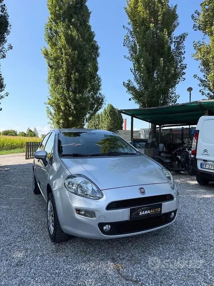 Usata Fiat Punto Street 70 CV (51 kW) 2015 Grigio Utilitaria