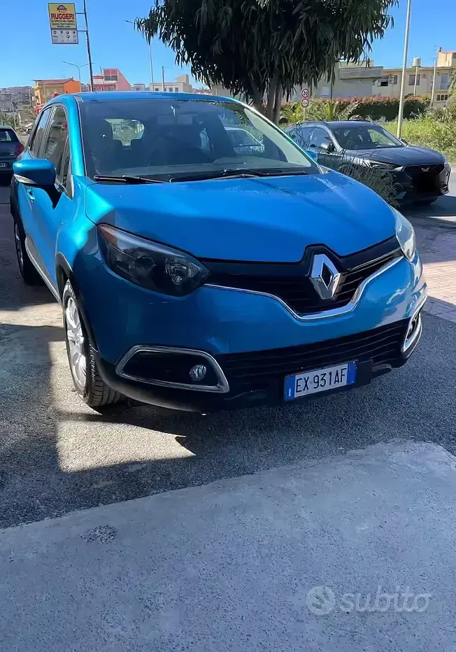 Usata Renault Captur 90 CV (66 kW) 2014 Blu SUV