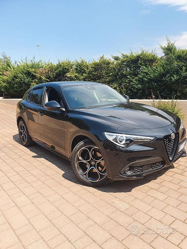 Usata Alfa Romeo Stelvio Veloce 210 CV (154 kW) 2020 Nero SUV