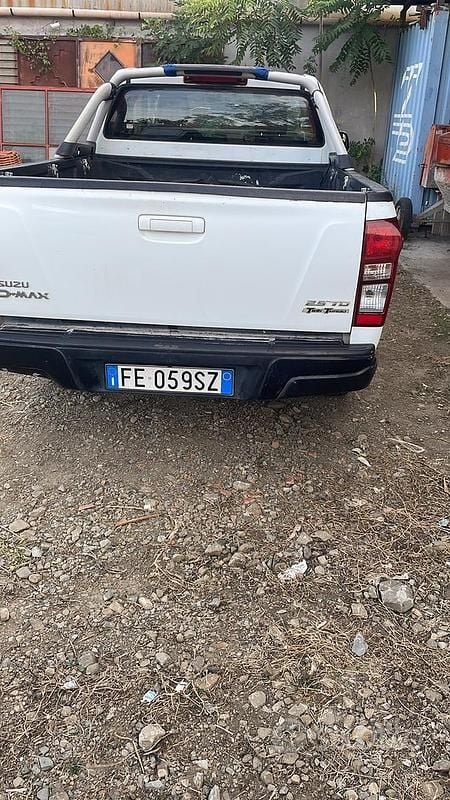 Usata Isuzu D-Max 163 CV (119 kW) 2016 SUV