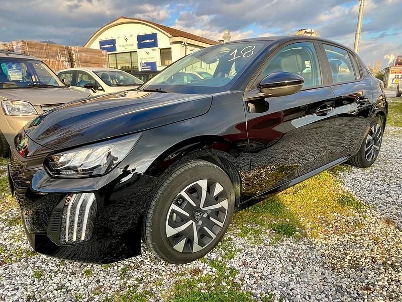 Usata Peugeot 208 Style 74 CV (54 kW) 2024 Nero Utilitaria