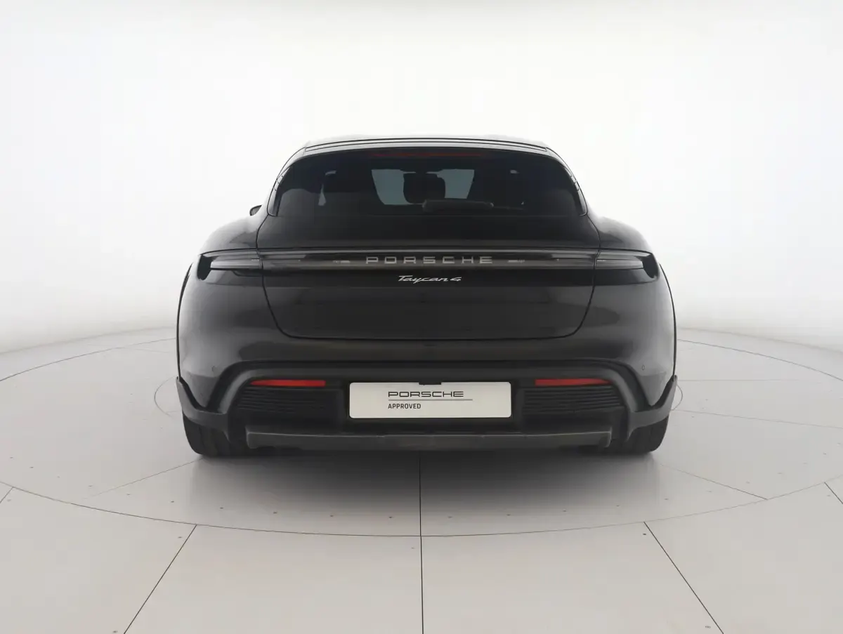 Usata Porsche Taycan 4 Cross Turismo Cross Turismo 319 kW (435 CV) 2024 Nero Station wagon