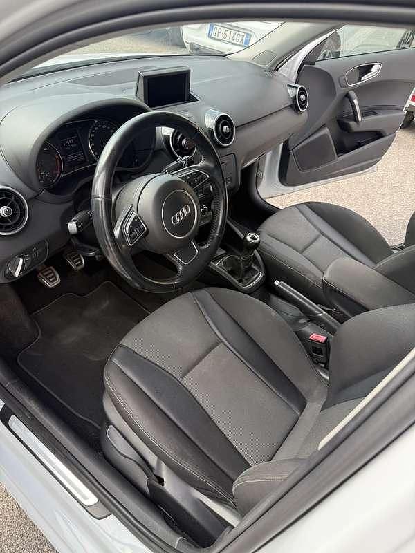 Usata Audi A1 Sportback Ambition 105 CV (77 kW) 2015 Utilitaria