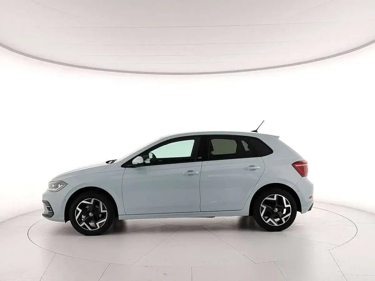 Nuova VW Polo Edition 95 CV (69 kW) 2026 Crystal ice blue metallizzato Utilitaria