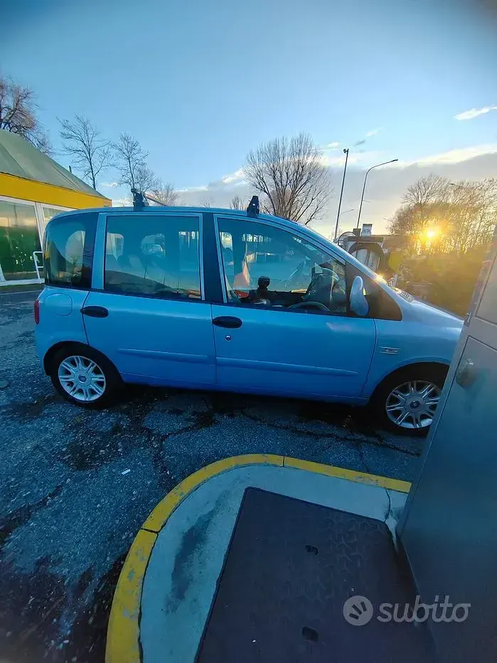 Usata Fiat Multipla 116 CV (85 kW) 2006 Blu Monovolume
