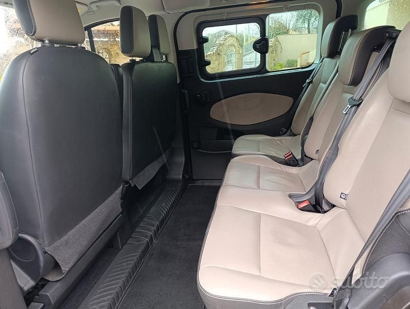 Usata Ford Tourneo 2017 Nero Monovolume