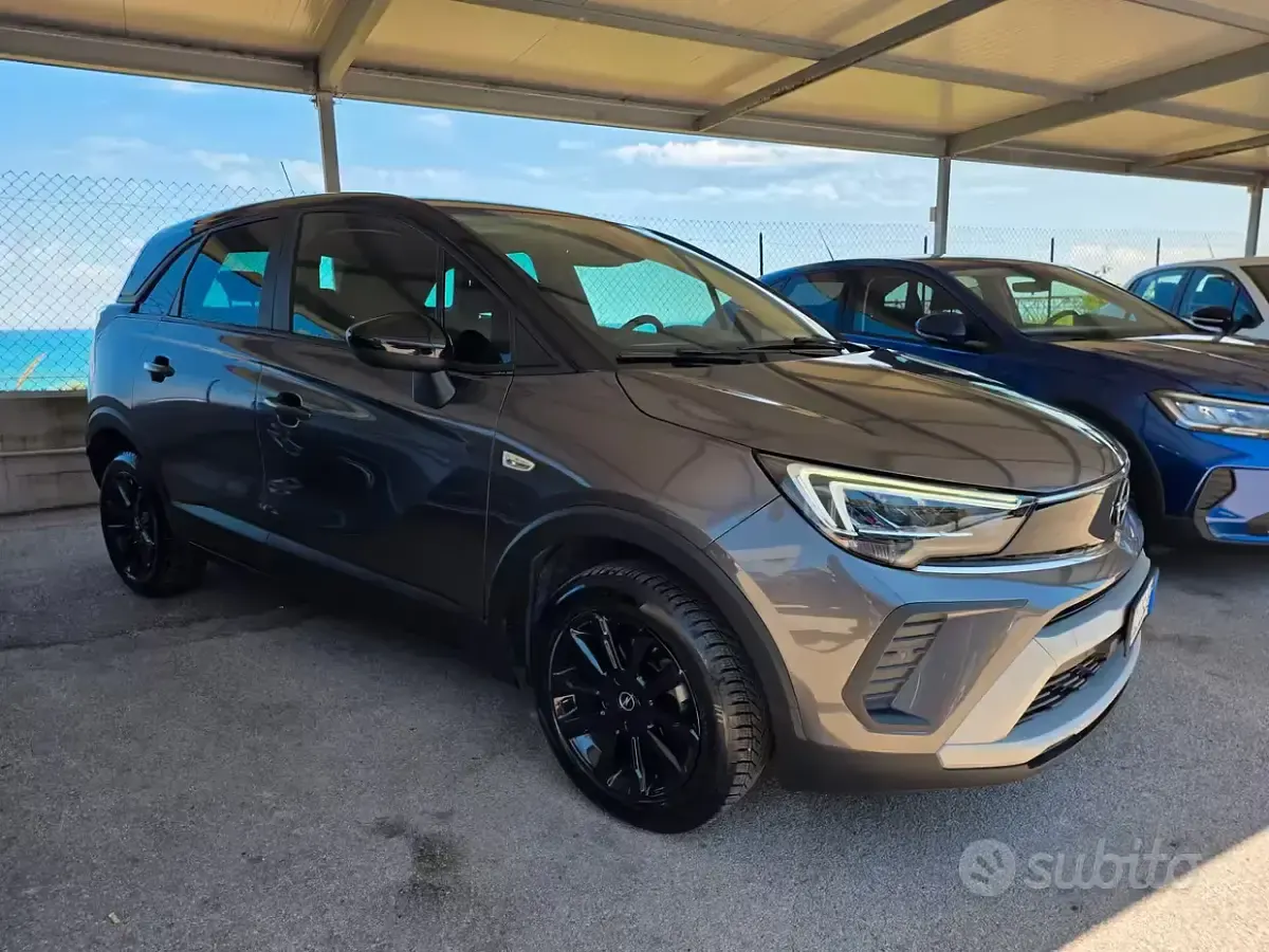 Usata Opel Crossland X Design & Tech 110 CV (80 kW) 2022 Grigio SUV