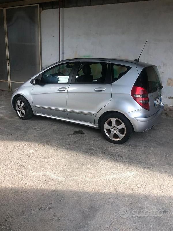 Usata Mercedes A170 116 CV (85 kW) 2005 Grigio Berlina