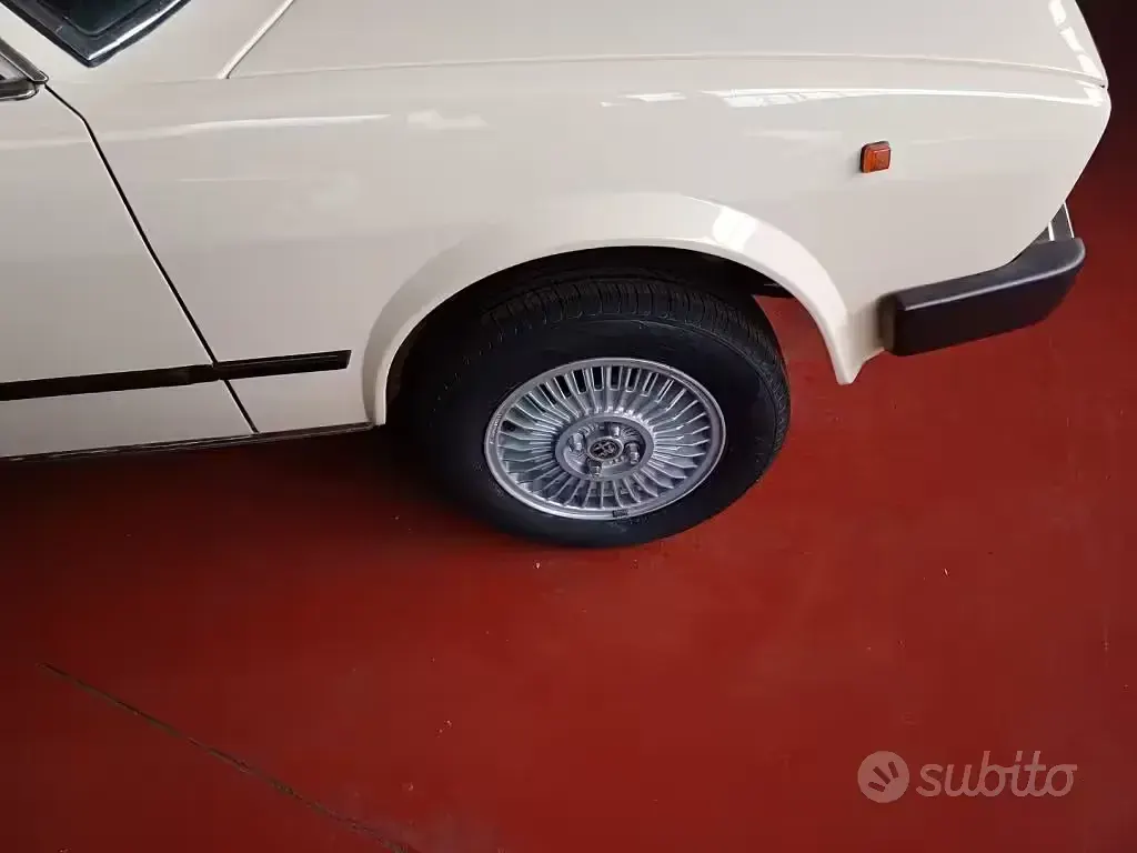 Usata Alfa Romeo Alfetta 131 CV (96 kW) 1980 Beige Berlina