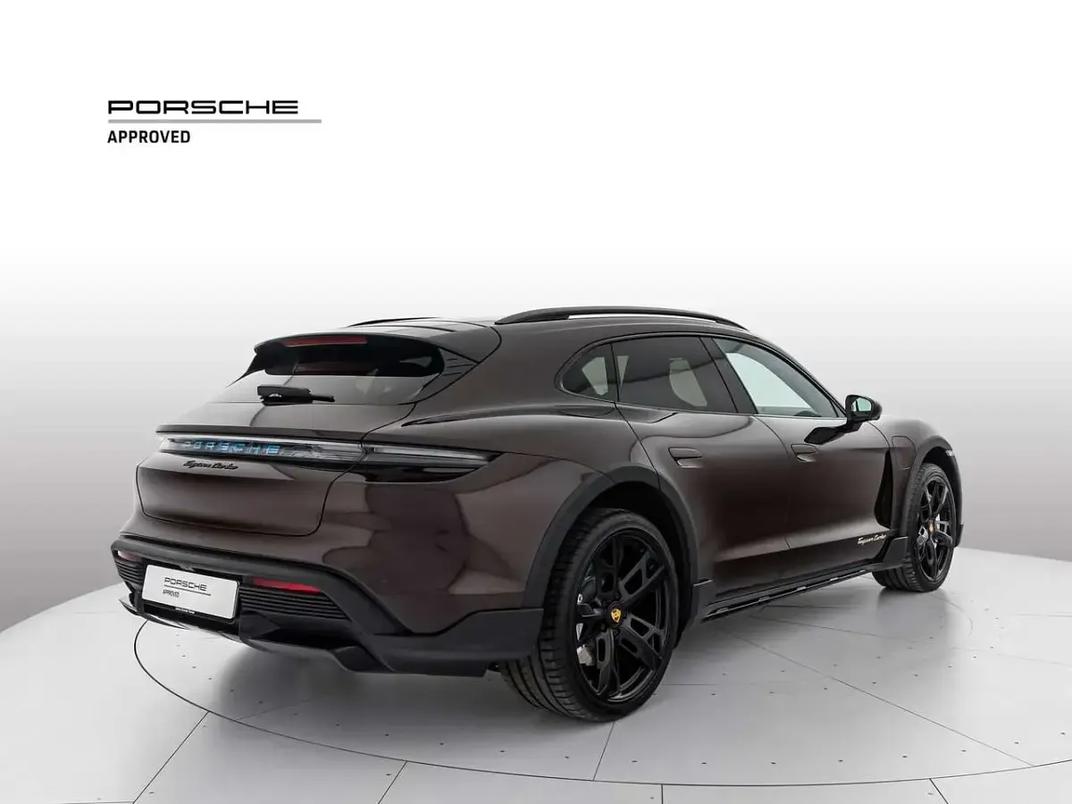 Usata Porsche Taycan Turbo Cross Turismo Cross Turismo 459 kW (625 CV) 2022 Marrone Station wagon