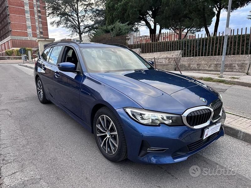 Usata BMW 320e M Sport 190 CV (139 kW) 2021 Blu Station wagon