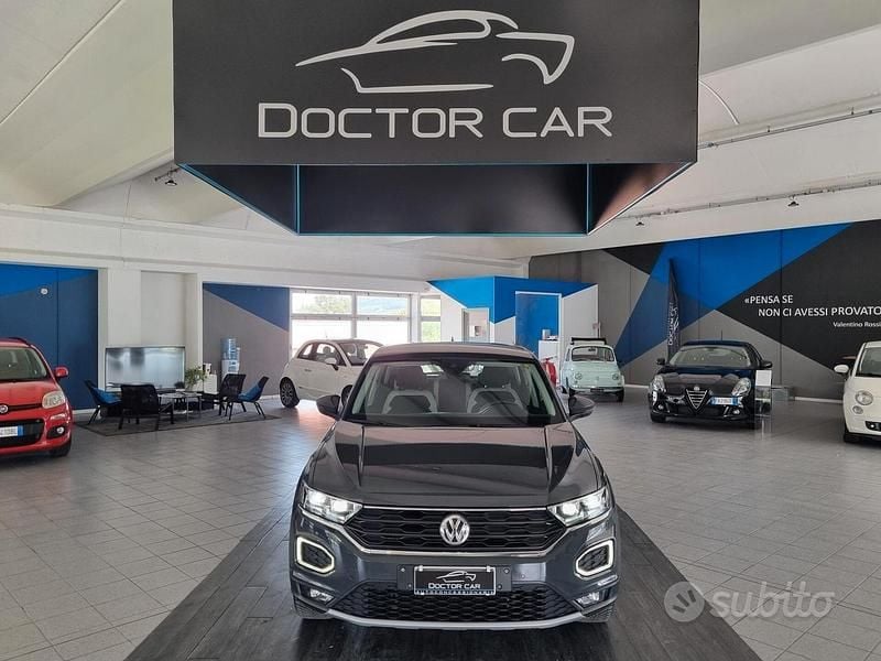 Usata VW T-Roc Style 116 CV (85 kW) 2019 Grigio SUV