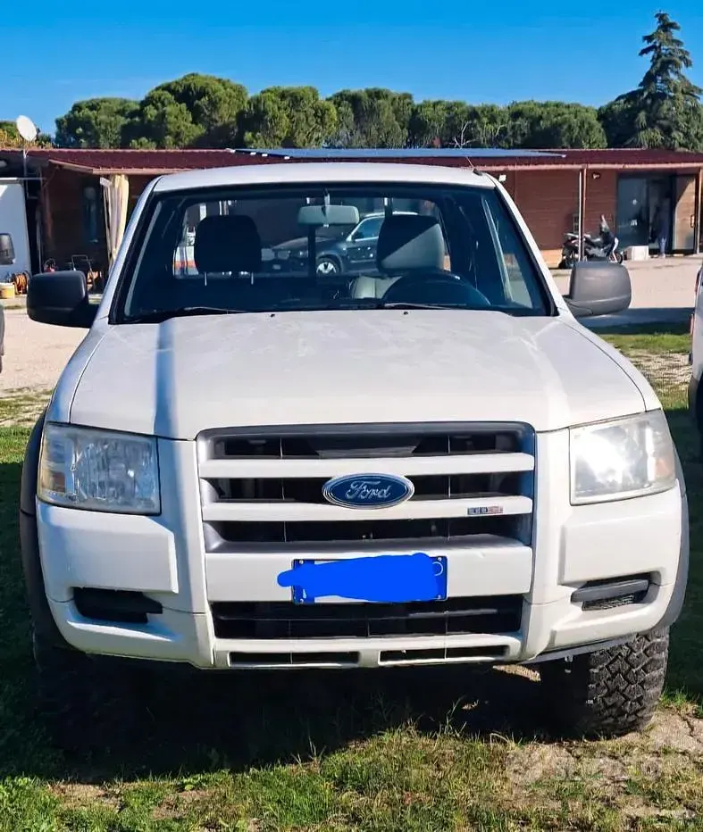 Usata Ford Ranger 143 CV (105 kW) 2008 Bianco Pick-up