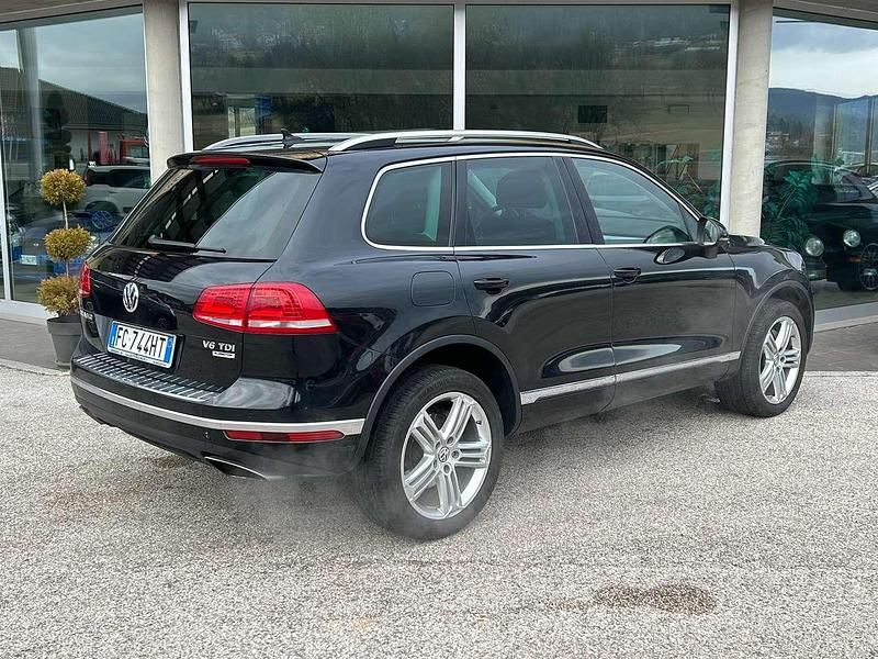 Usata VW Touareg Executive 204 CV (150 kW) 2016 Nero SUV