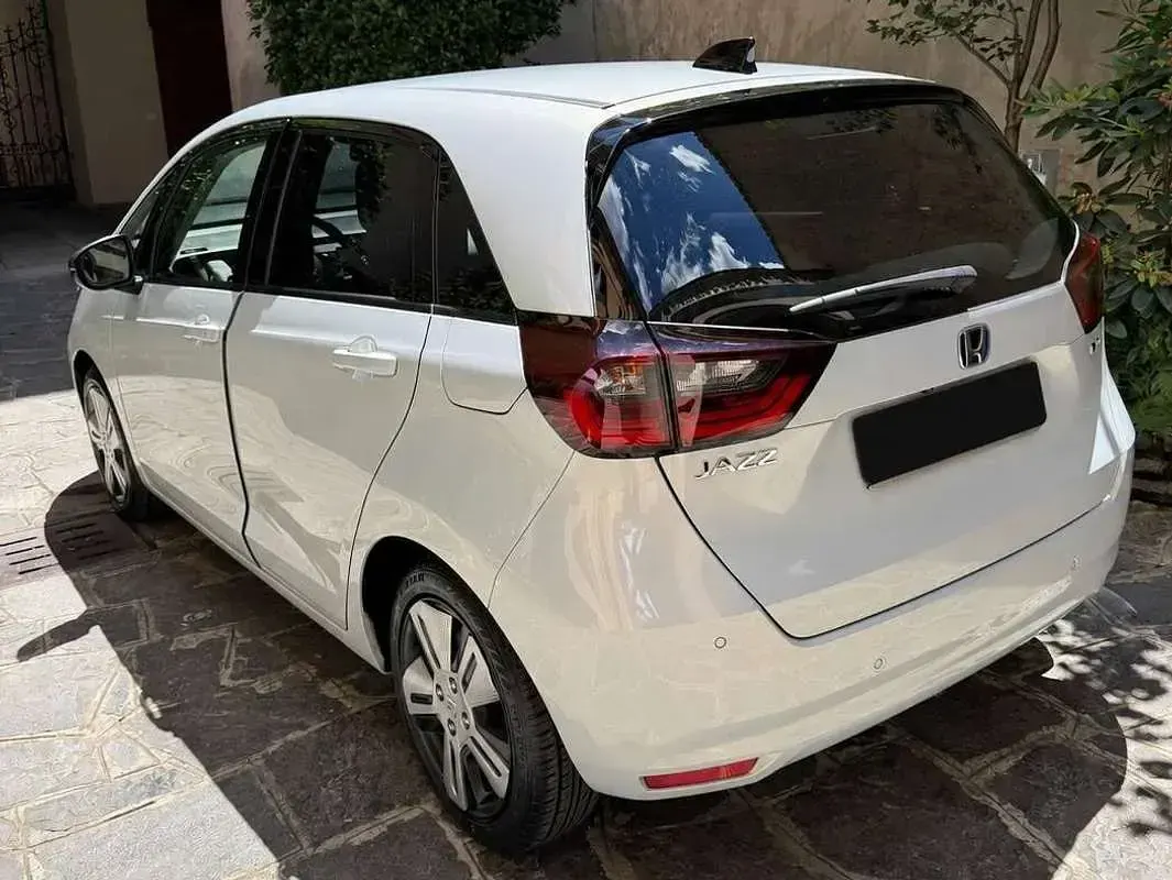 Usata Honda Jazz Executive 98 CV (72 kW) 2022 Bianco Utilitaria