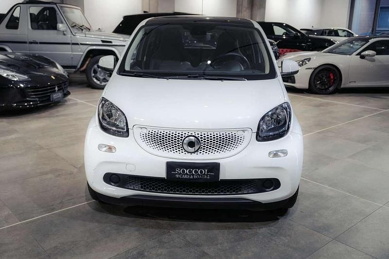 Usata Smart ForFour Prime 90 CV (66 kW) 2019 Bianco Utilitaria