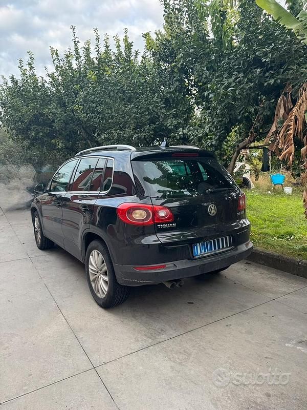 Usata VW Tiguan Sport 140 CV (102 kW) 2009 Nero SUV