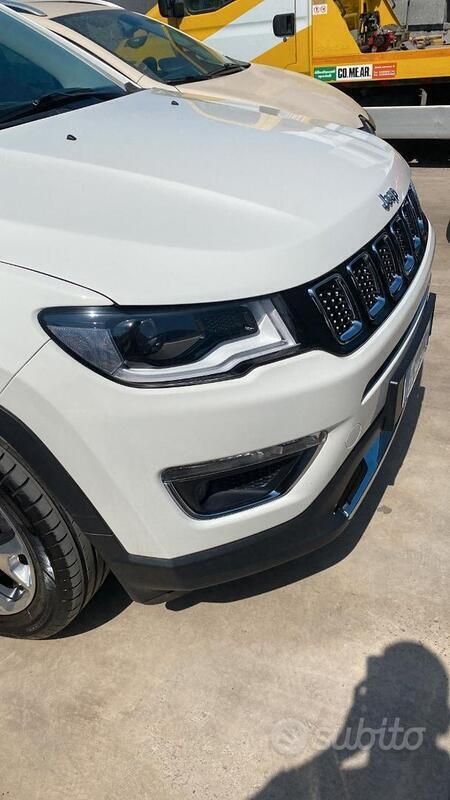 Usata Jeep Compass 120 CV (88 kW) 2019 Bianco SUV