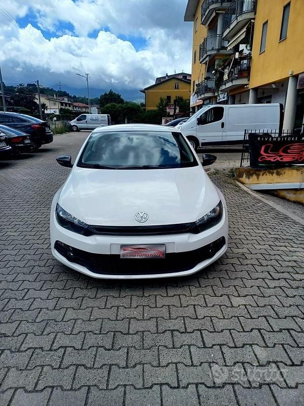 Bianco Usata 2012 VW Scirocco Coupé | 8500 € (Cara) - Immagine 1/4