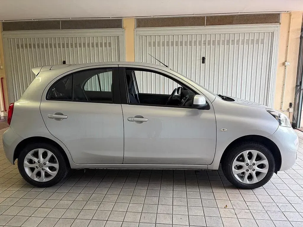 Usata Nissan Micra Tekna 80 CV (58 kW) 2014 Grigio Utilitaria