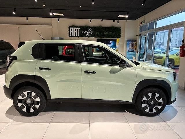 Nuova Fiat Grande Panda Icon 110 CV (80 kW) 2025 Blu Utilitaria