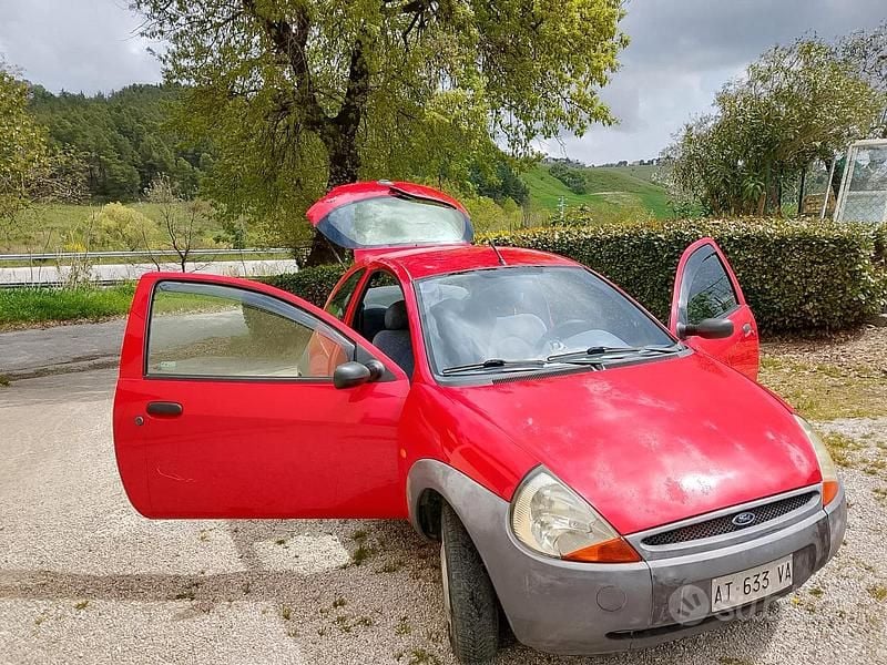 Usata Ford Ka 60 CV (44 kW) 1997 Rosso Utilitaria