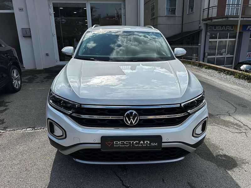 Usata VW T-Roc 150 CV (110 kW) 2024 Bianco SUV