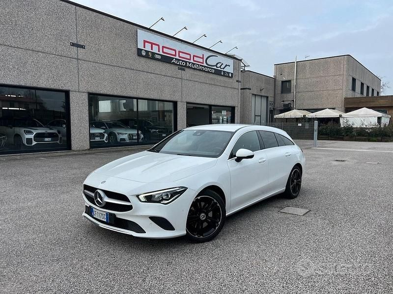 Usata Mercedes CLA220 Shooting Brake 190 CV (139 kW) 2022 Bianco Station wagon