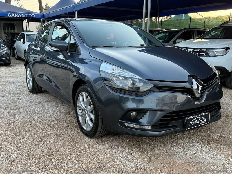 Usata 2018 Renault Clio IV Zen Tre volumi | 9500 € (Buon prezzo) - Immagine 1/4