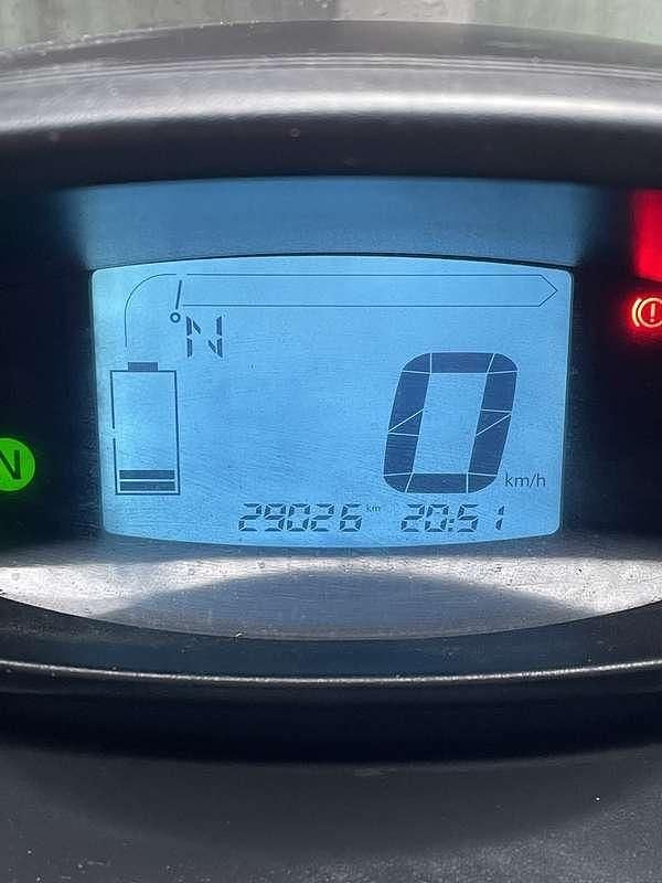 Usata Renault Twizy 13 kW (18 CV) 2012 Utilitaria