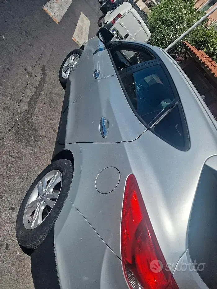 Usata Hyundai ix35 Comfort 115 CV (84 kW) 2011 Grigio SUV