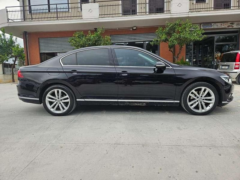 Usata VW Passat Highline 150 CV (110 kW) 2016 Nero Berlina