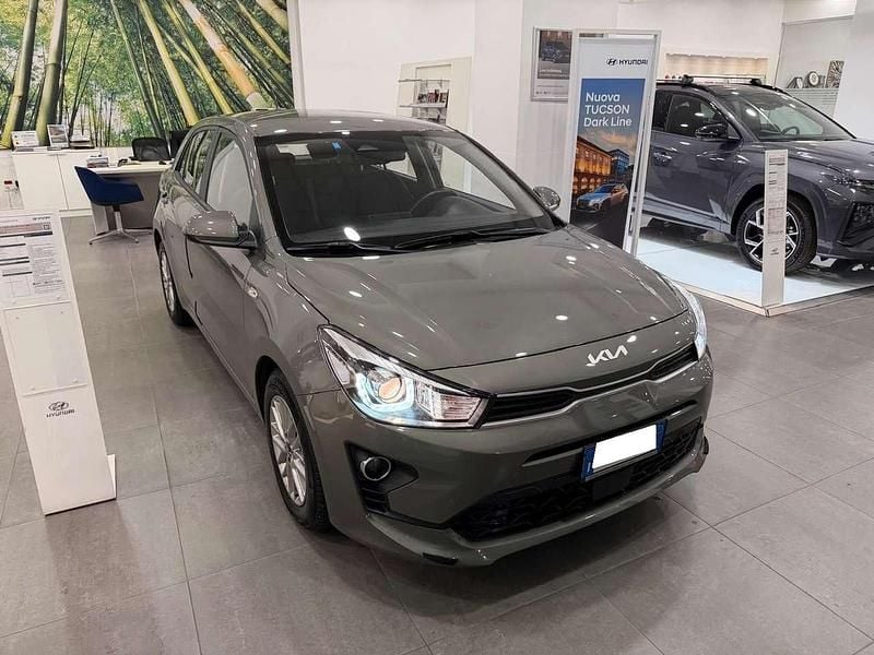Other Usata 2022 Kia Rio Style Tre volumi | 13.500 € (Buon prezzo) - Immagine 1/4