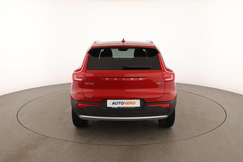 Usata Volvo XC40 Business Edition 261 CV (191 kW) 2020 Rosso SUV