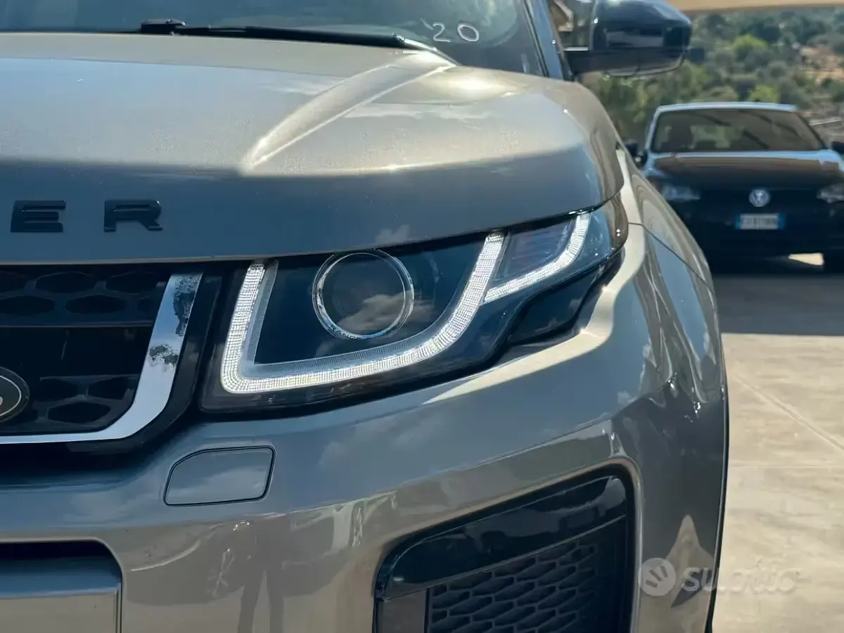 Usata Land Rover Range Rover evoque SE 150 CV (110 kW) 2017 Grigio SUV