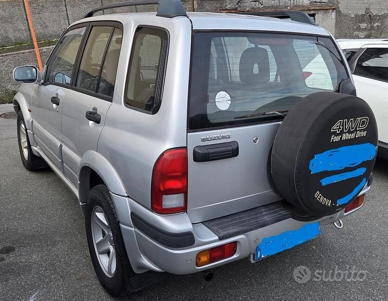 Usata Suzuki Vitara 109 CV (80 kW) 2004 Grigio Station wagon