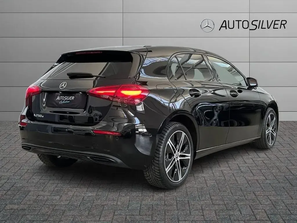 Usata Mercedes A250 Advanced 163 CV (119 kW) 2023 Nero Berlina